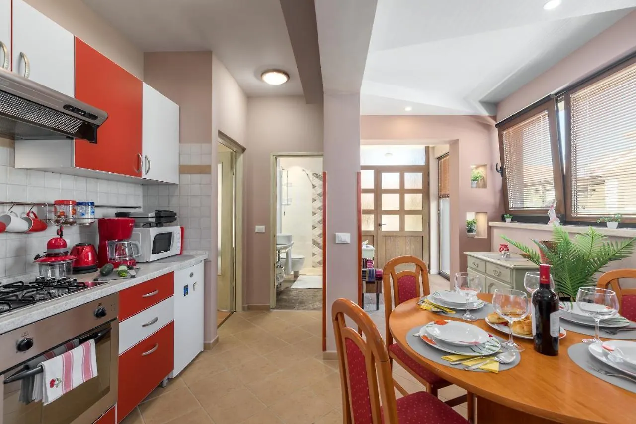 Apartments Nono Poreč